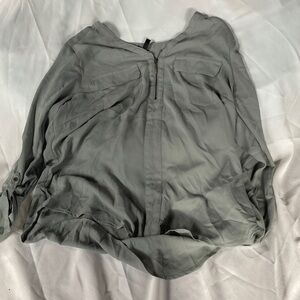 Maurice’s green long sleeved blouse